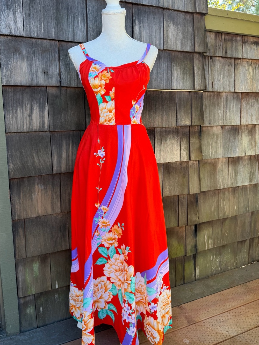 Vintage McInerny Hawaii boho maxi dress red purple print polyester sz S.